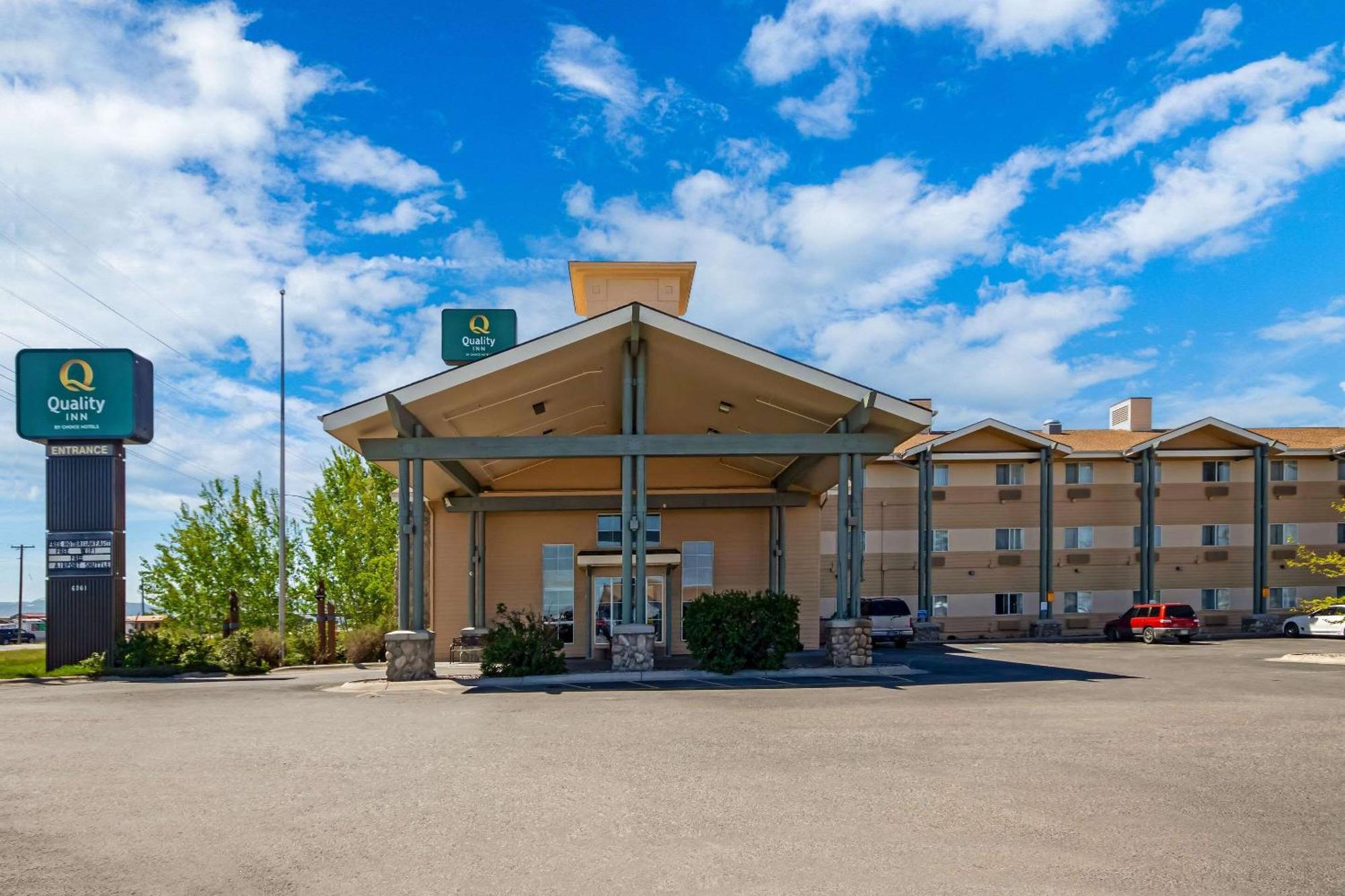 Quality Inn Belgrade Kültér fotó